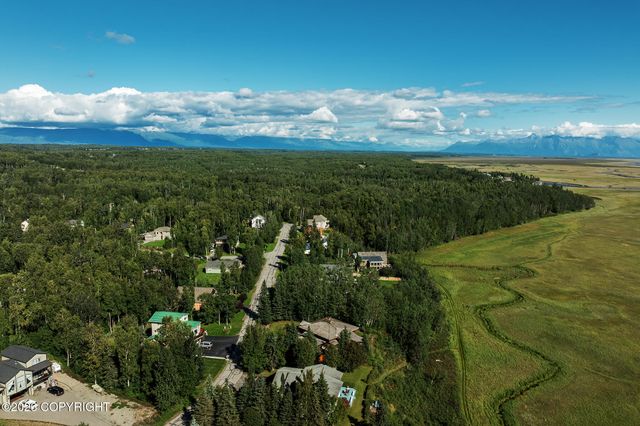 6770 W Leckwold Drive, Wasilla, AK 99623
