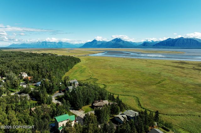 6770 W Leckwold Drive, Wasilla, AK 99623