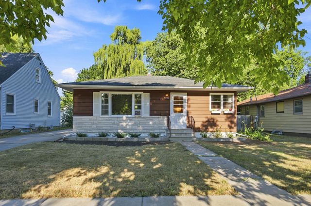 1507 14th Street S, Fargo, ND 58103