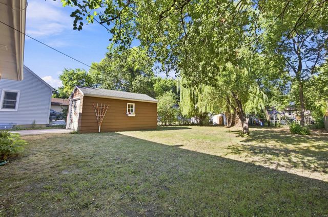 1507 14th Street S, Fargo, ND 58103
