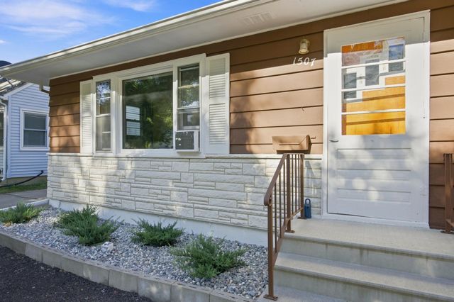 1507 14th Street S, Fargo, ND 58103