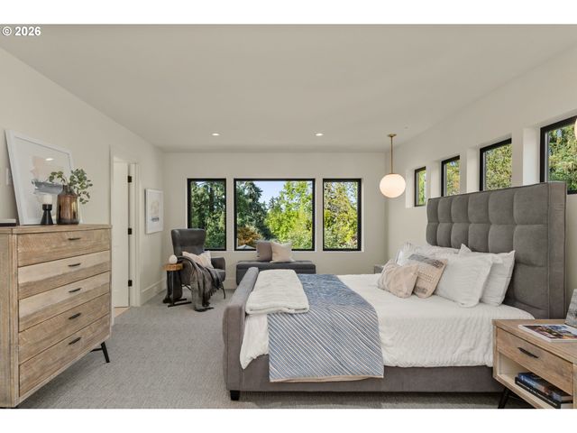 1225 SPRUCE St, Lake Oswego, OR 97034