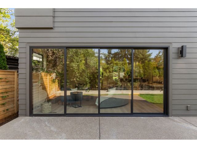 1225 SPRUCE St, Lake Oswego, OR 97034