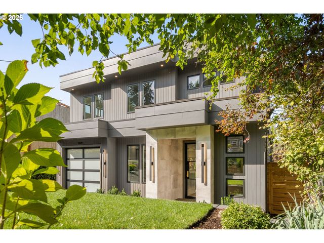 1225 SPRUCE St, Lake Oswego, OR 97034