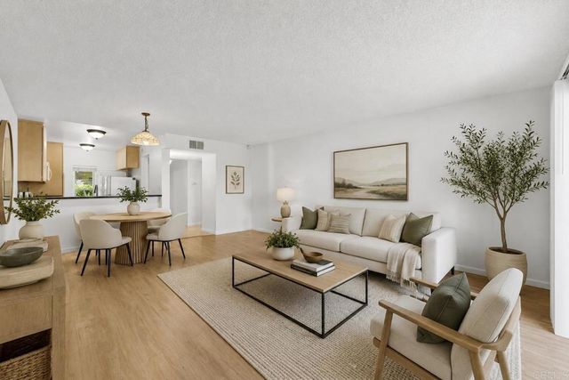 182 Tangelo 418, Irvine, CA 92618