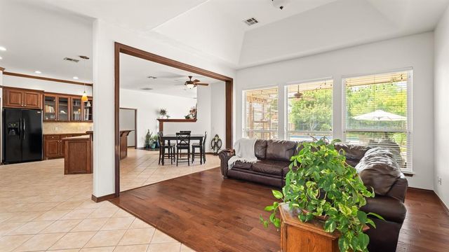 10500 Shady Glade Lane, Oklahoma City, OK 73151
