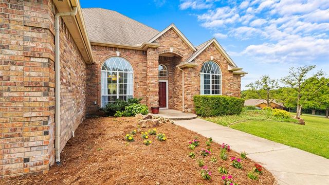 10500 Shady Glade Lane, Oklahoma City, OK 73151
