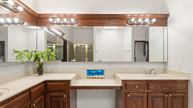 10500 Shady Glade Lane, Oklahoma City, OK 73151