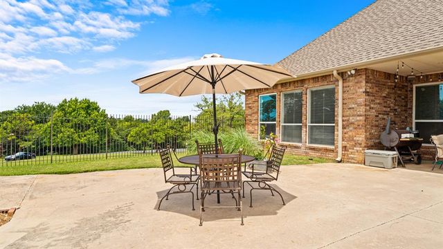 10500 Shady Glade Lane, Oklahoma City, OK 73151
