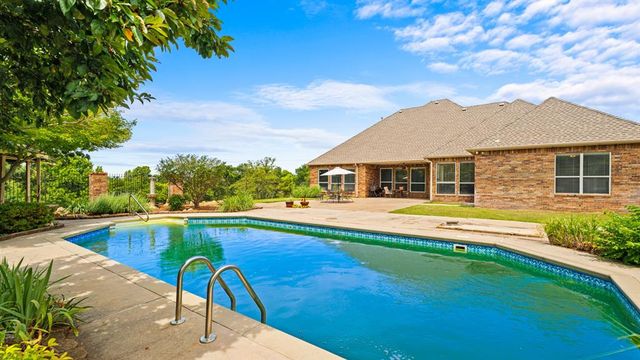 10500 Shady Glade Lane, Oklahoma City, OK 73151