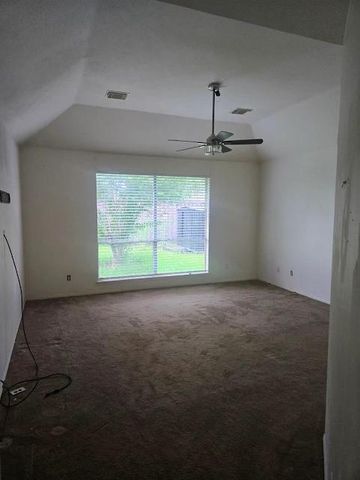 4203 Shadow Haven Drive, Fresno, TX 77545