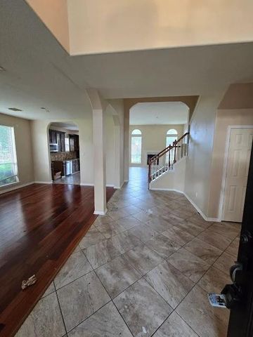 4203 Shadow Haven Drive, Fresno, TX 77545