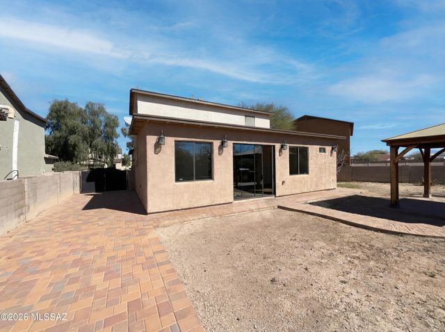 351 W Hammerhead Way, Tucson, AZ 85706