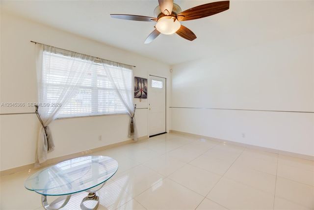 1520 N Andrews Avenue, Fort Lauderdale, FL 33311