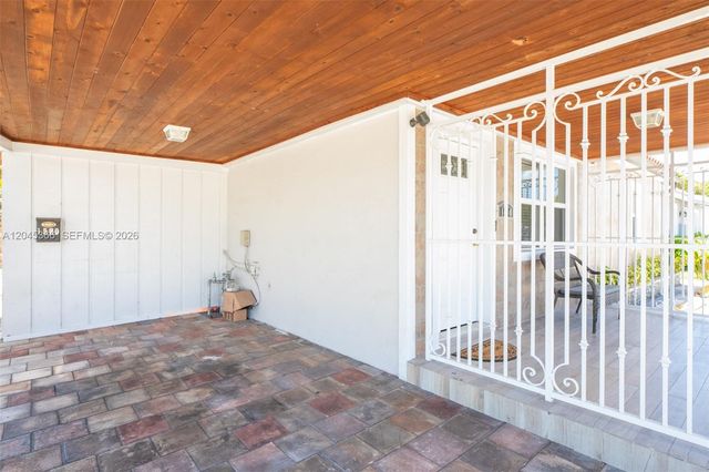 1520 N Andrews Avenue, Fort Lauderdale, FL 33311