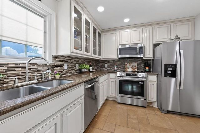 8335 Wind Veil Drive, Houston, TX 77040