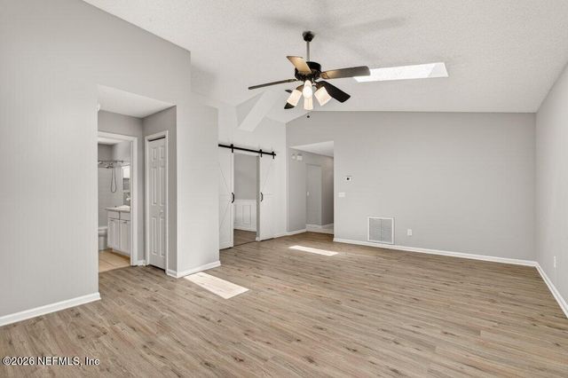 10204 LONE STAR Road, Jacksonville, FL 32225