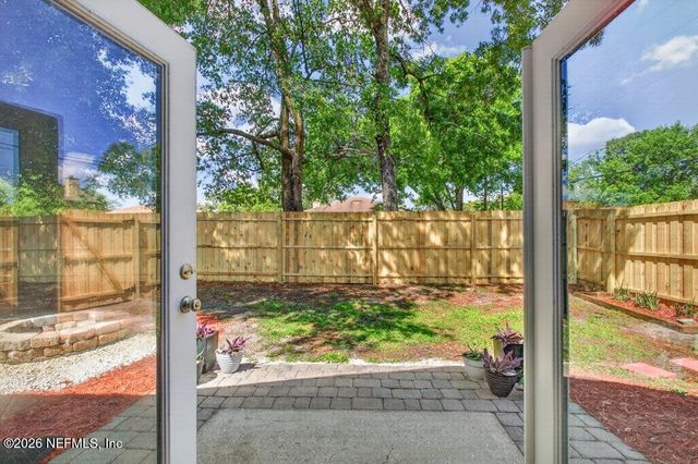 10204 LONE STAR Road, Jacksonville, FL 32225