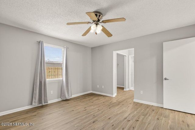 10204 LONE STAR Road, Jacksonville, FL 32225