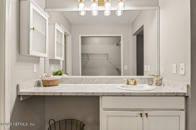 10204 LONE STAR Road, Jacksonville, FL 32225