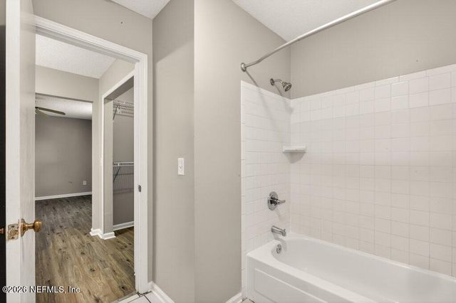 10204 LONE STAR Road, Jacksonville, FL 32225