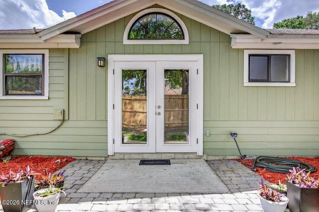 10204 LONE STAR Road, Jacksonville, FL 32225