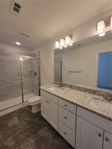 555 Cresswell Drive, Fayetteville, AR 72704