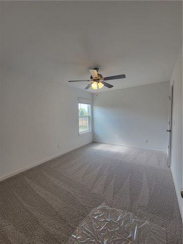 555 Cresswell Drive, Fayetteville, AR 72704