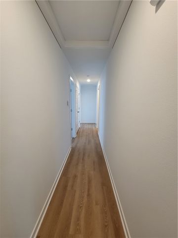 555 Cresswell Drive, Fayetteville, AR 72704