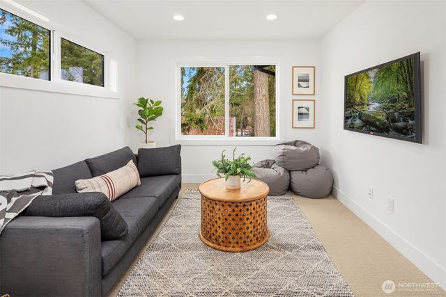 13693 NE 101st Street, Kirkland, WA 98033