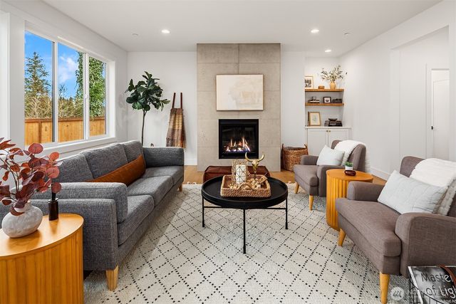 13693 NE 101st Street, Kirkland, WA 98033