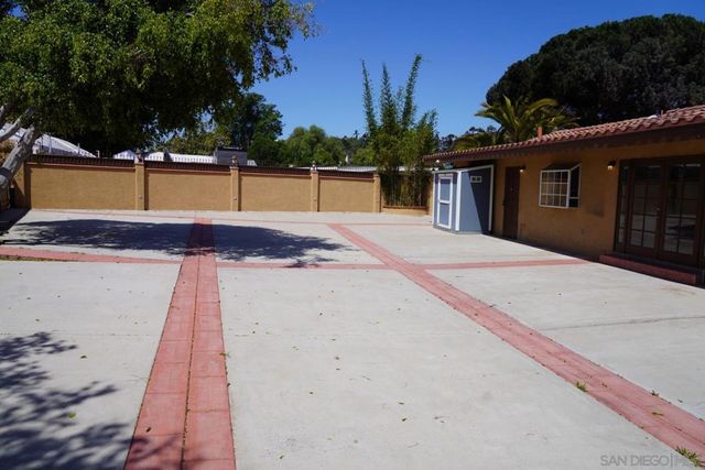 68 E Bonita Rd, Chula Vista, CA 91910