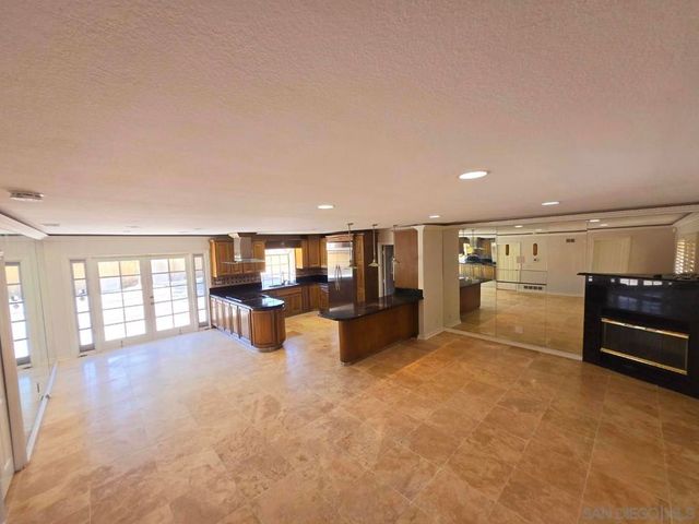 68 E Bonita Rd, Chula Vista, CA 91910