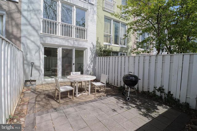 220 G STREET # 112, Washington, DC 20024