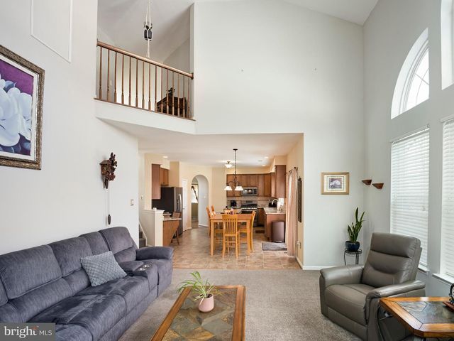 56 REDCEDAR CIR, Collegeville, PA 19426