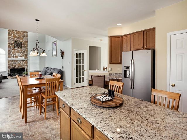 56 REDCEDAR CIR, Collegeville, PA 19426