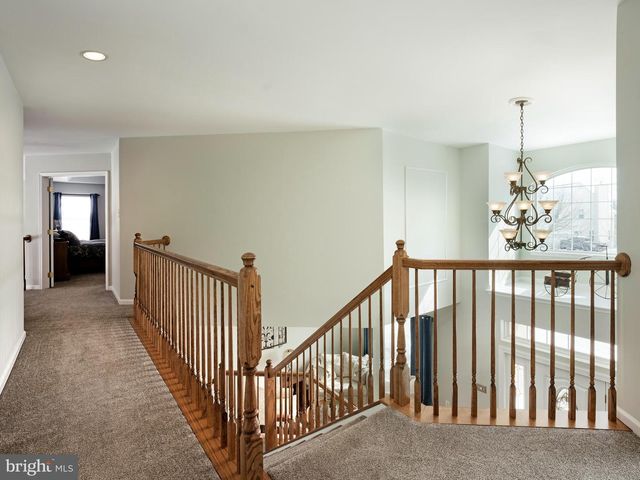 56 REDCEDAR CIR, Collegeville, PA 19426