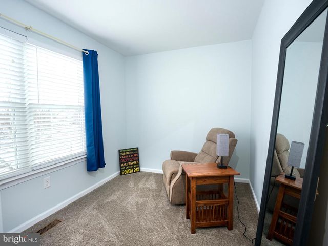 56 REDCEDAR CIR, Collegeville, PA 19426