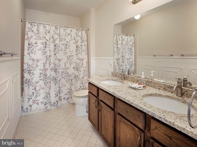 56 REDCEDAR CIR, Collegeville, PA 19426