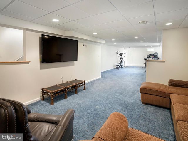 56 REDCEDAR CIR, Collegeville, PA 19426