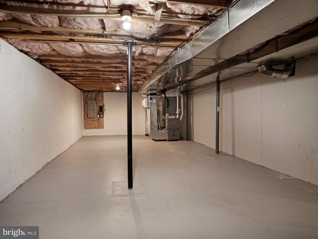 56 REDCEDAR CIR, Collegeville, PA 19426