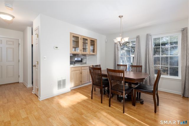 301 Winslow Drive 301, Watertown, CT 06795