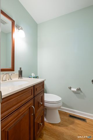 301 Winslow Drive 301, Watertown, CT 06795