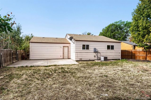 20691 E Buchanan Drive, Aurora, CO 80011