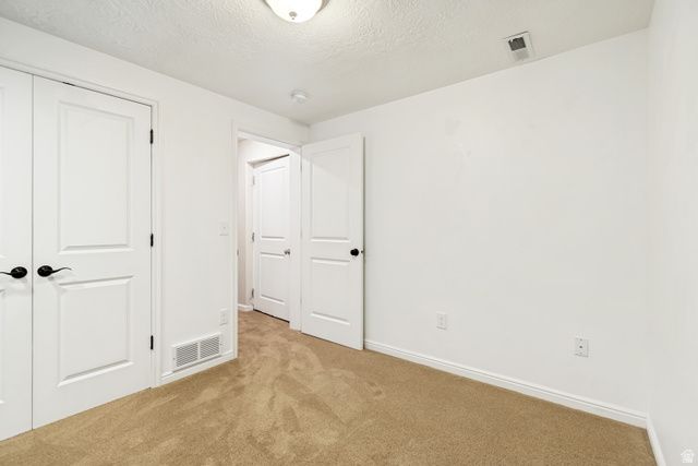 10398 S STURGEON DR, South Jordan, UT 84009