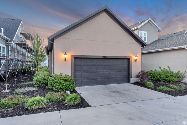 10398 S STURGEON DR, South Jordan, UT 84009