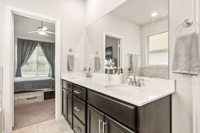 716 Lamp Post Lane, Argyle, TX 76226