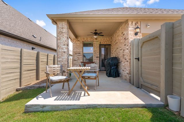 716 Lamp Post Lane, Argyle, TX 76226