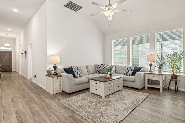 716 Lamp Post Lane, Argyle, TX 76226