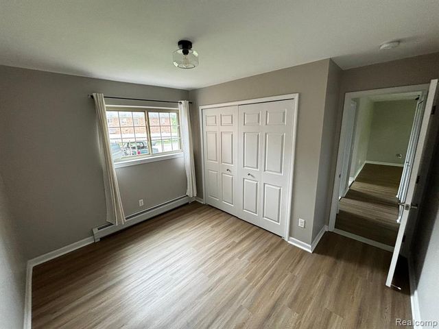 454 Romeo Road 215, Rochester, MI 48307